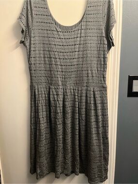 Relativity Gray Eyelet Scoop-Neck Midi Dress
